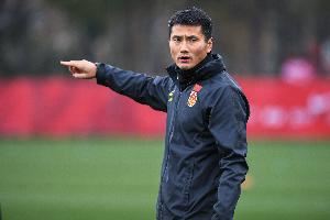 宫磊：邵佳一要尽快明确自己的打法理念，敢于用新人、敢于担当